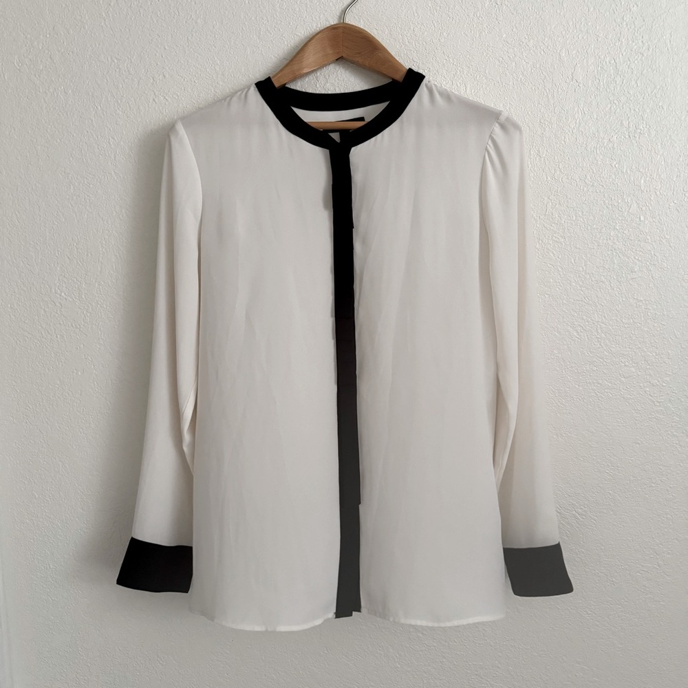 Banana Republic Silk‑Like Blouse with White Ribbon Front | Size Medium